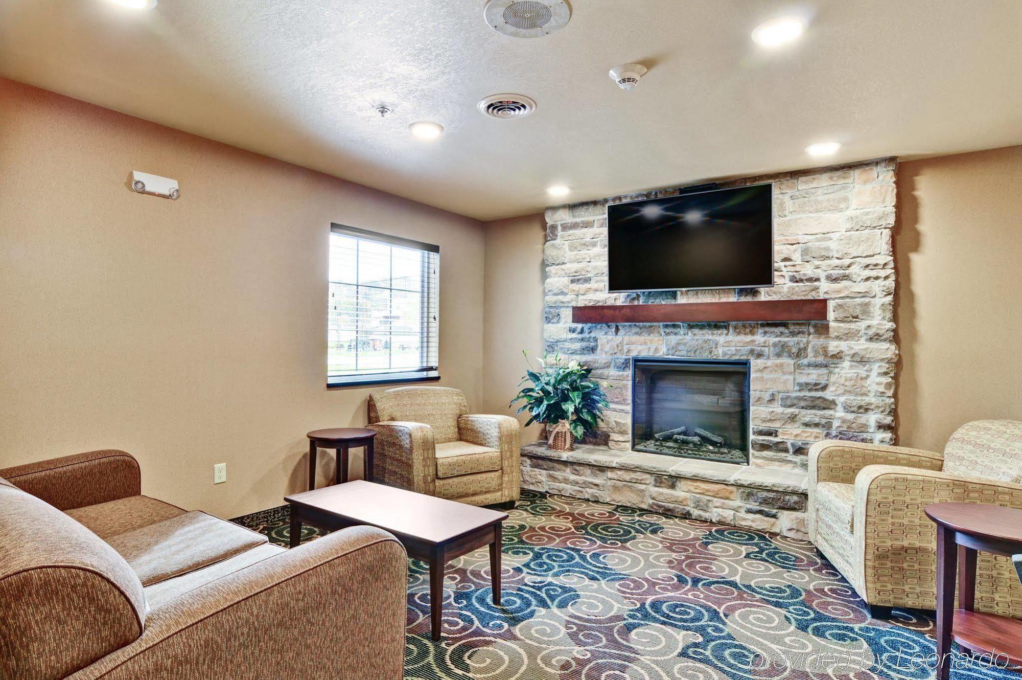 Cobblestone Inn & Suites - Ambridge Exterior foto