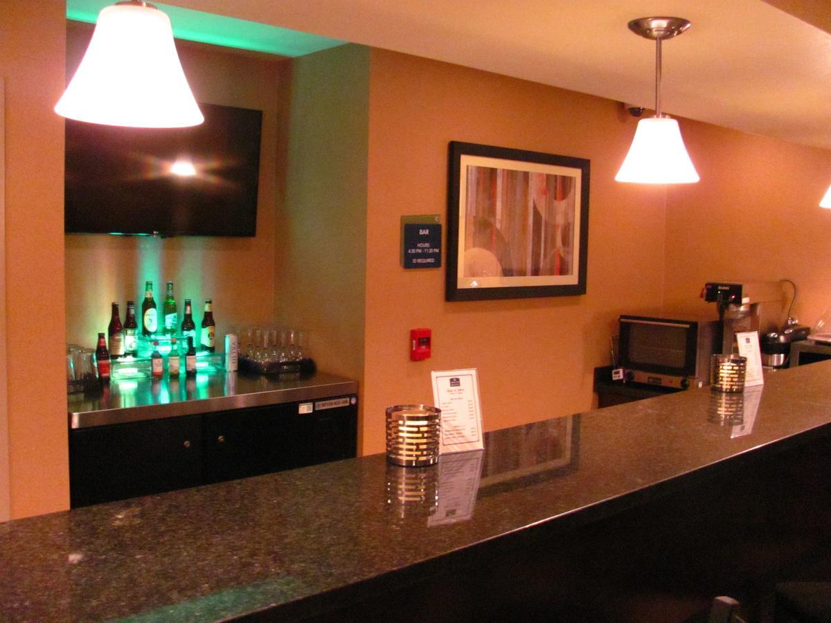 Cobblestone Inn & Suites - Ambridge Exterior foto