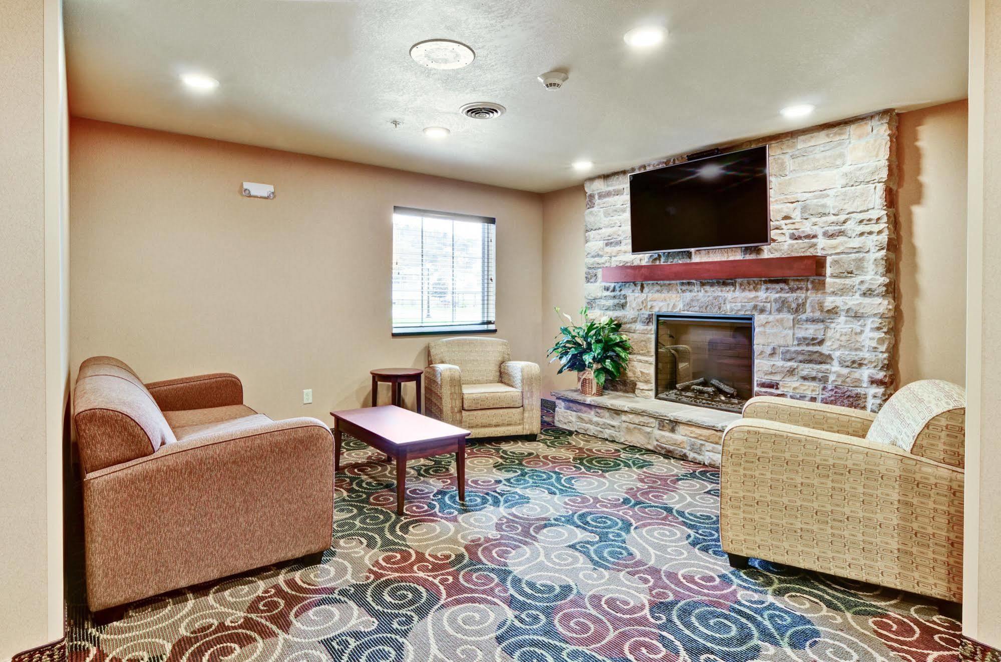 Cobblestone Inn & Suites - Ambridge Exterior foto